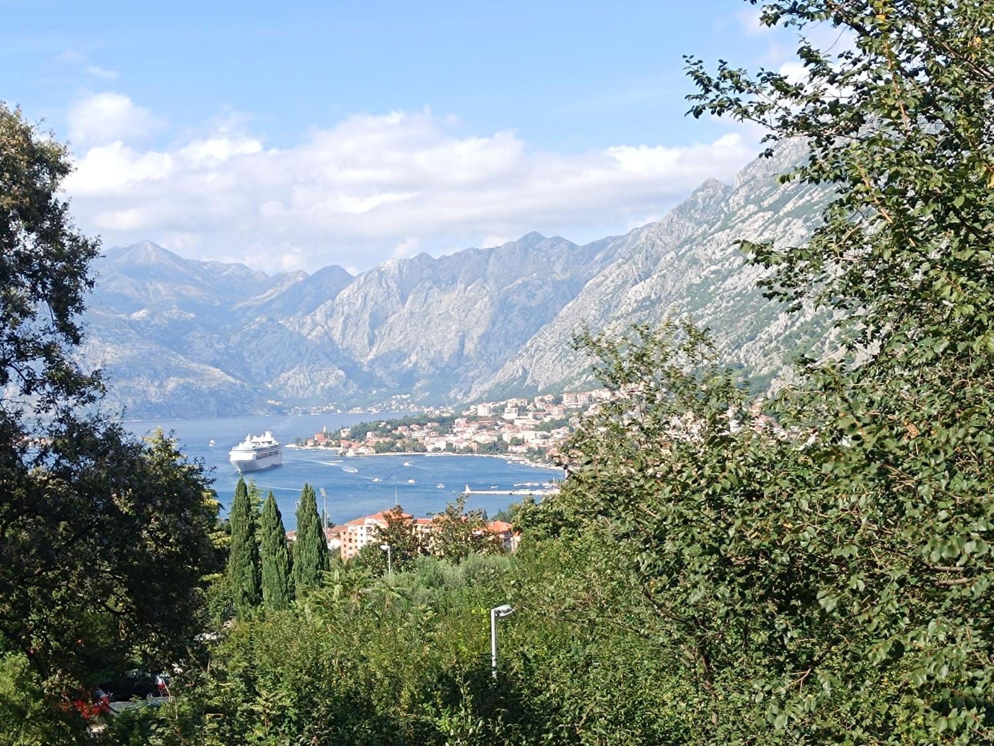 Radgost Kotor Apartments Eksteriør billede