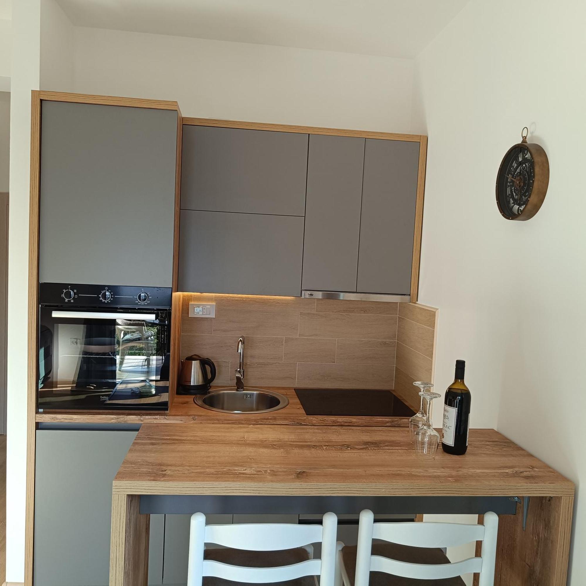 Radgost Kotor Apartments Eksteriør billede