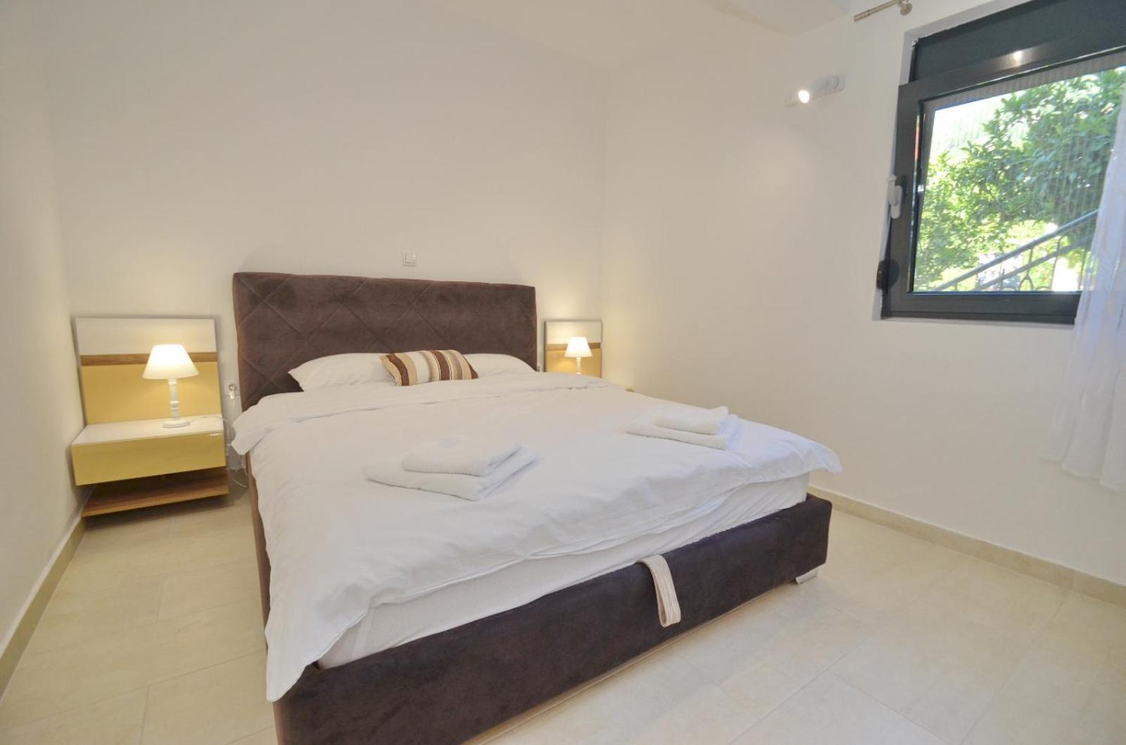 Radgost Kotor Apartments Eksteriør billede