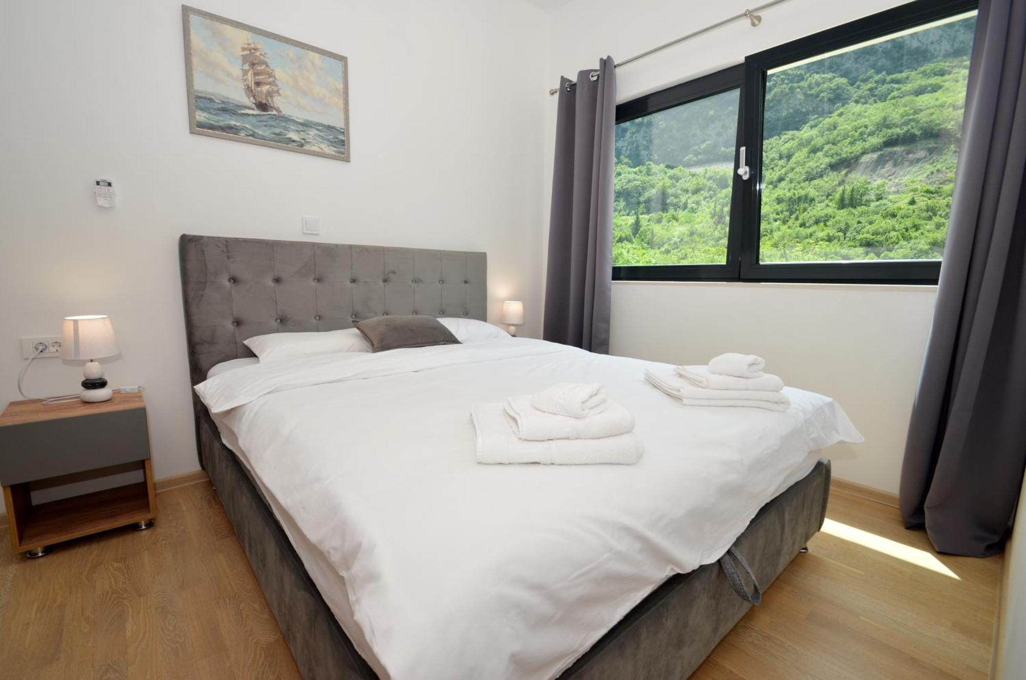 Radgost Kotor Apartments Eksteriør billede