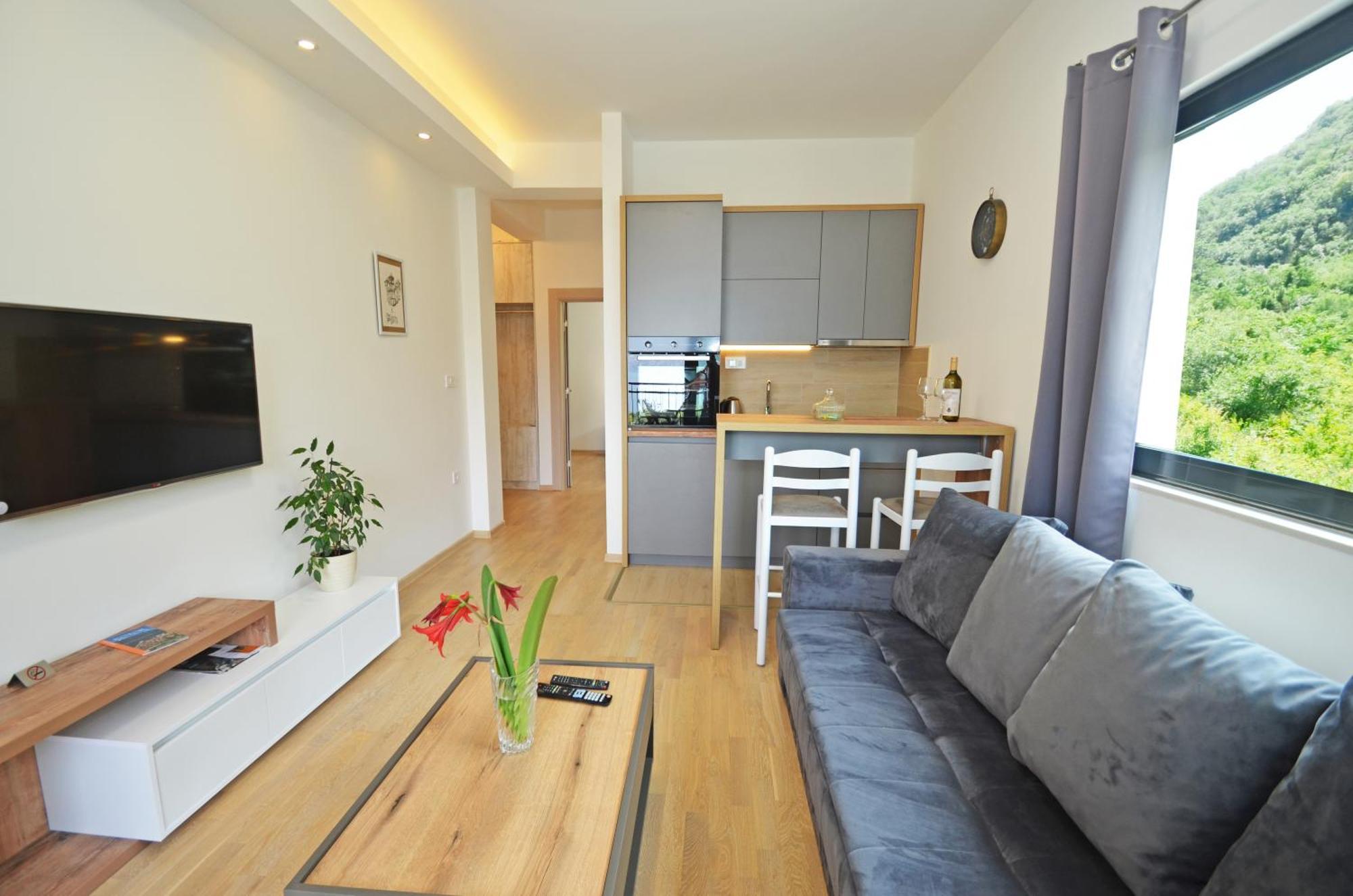 Radgost Kotor Apartments Eksteriør billede